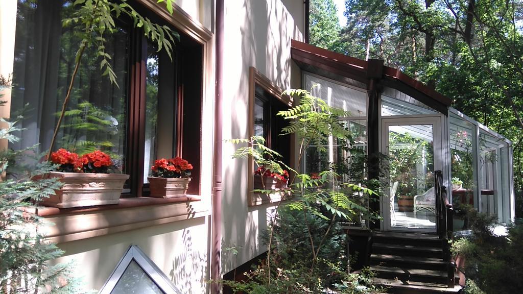 Villa Podkowa Podkowa Lesna Exterior photo