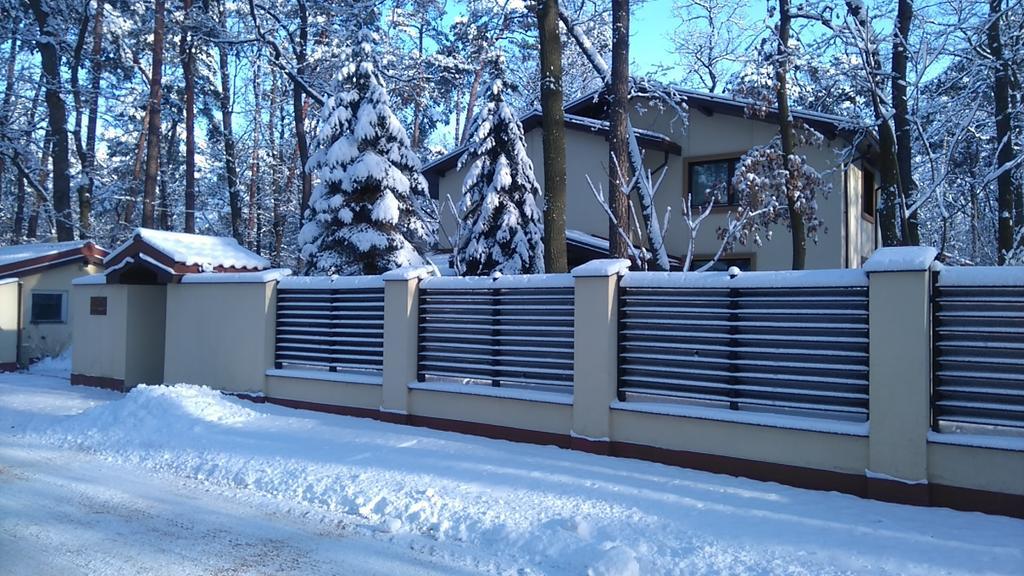 Villa Podkowa Podkowa Lesna Exterior photo